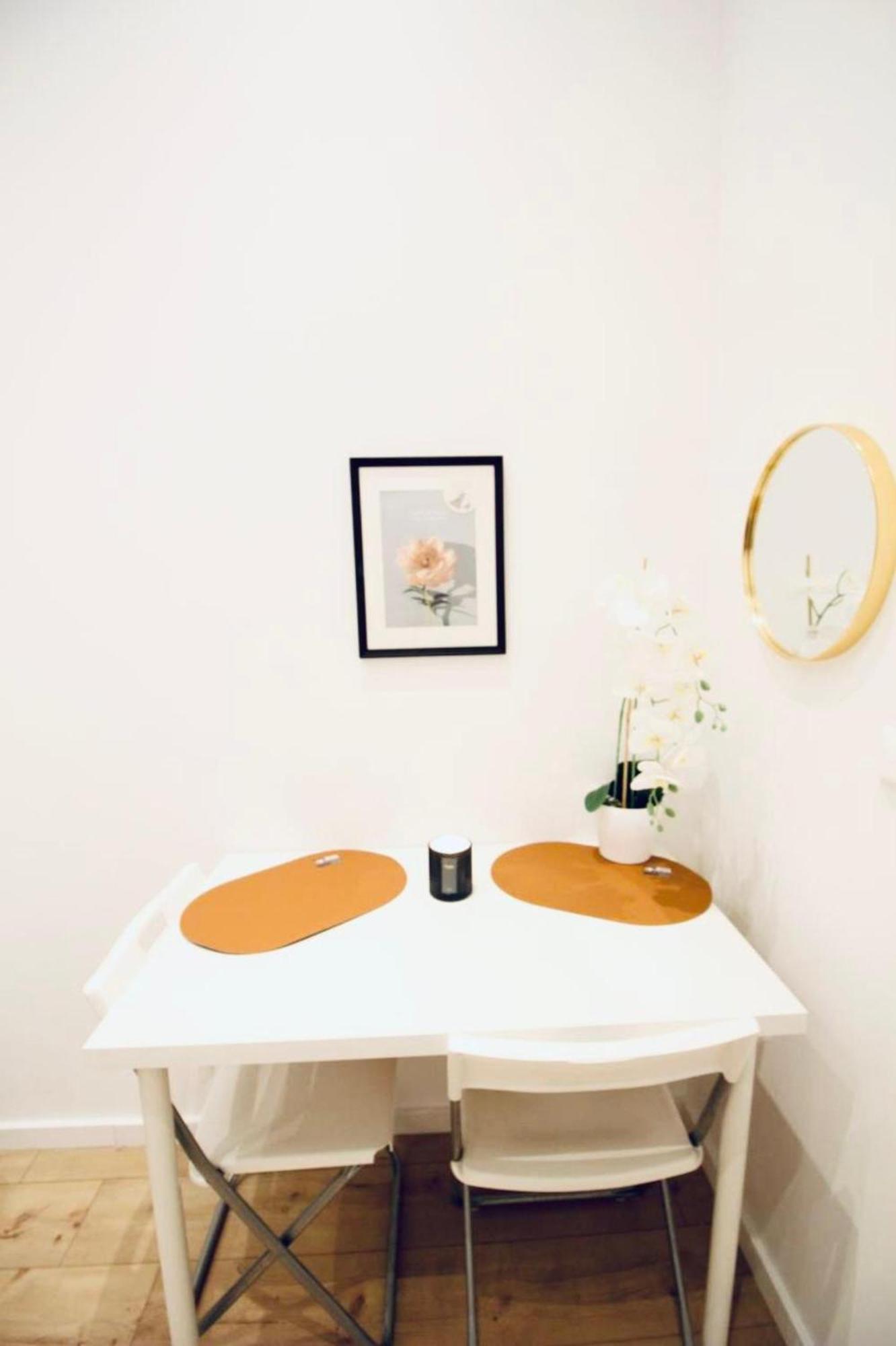 Super Cozy 5 Bedroom Shared 10min Walk To Augarten Wien